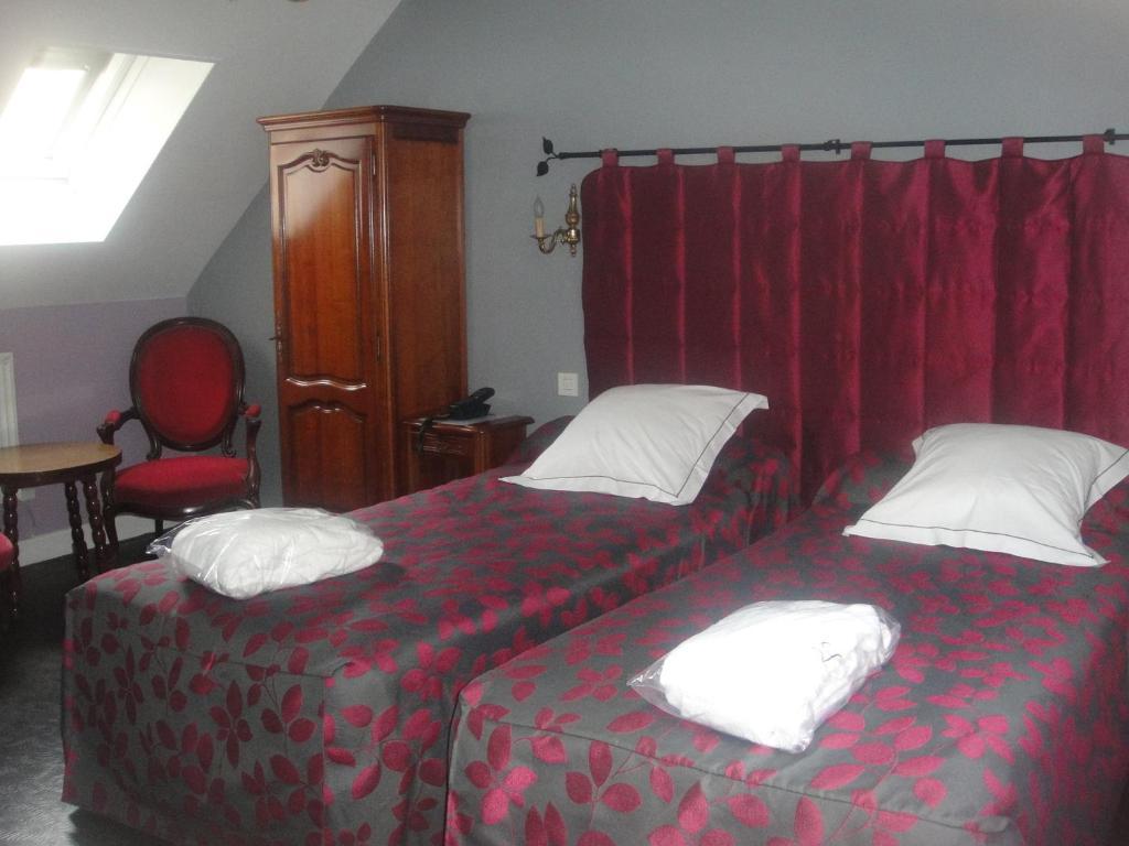 Hotel L' Ecu Montbard Room photo